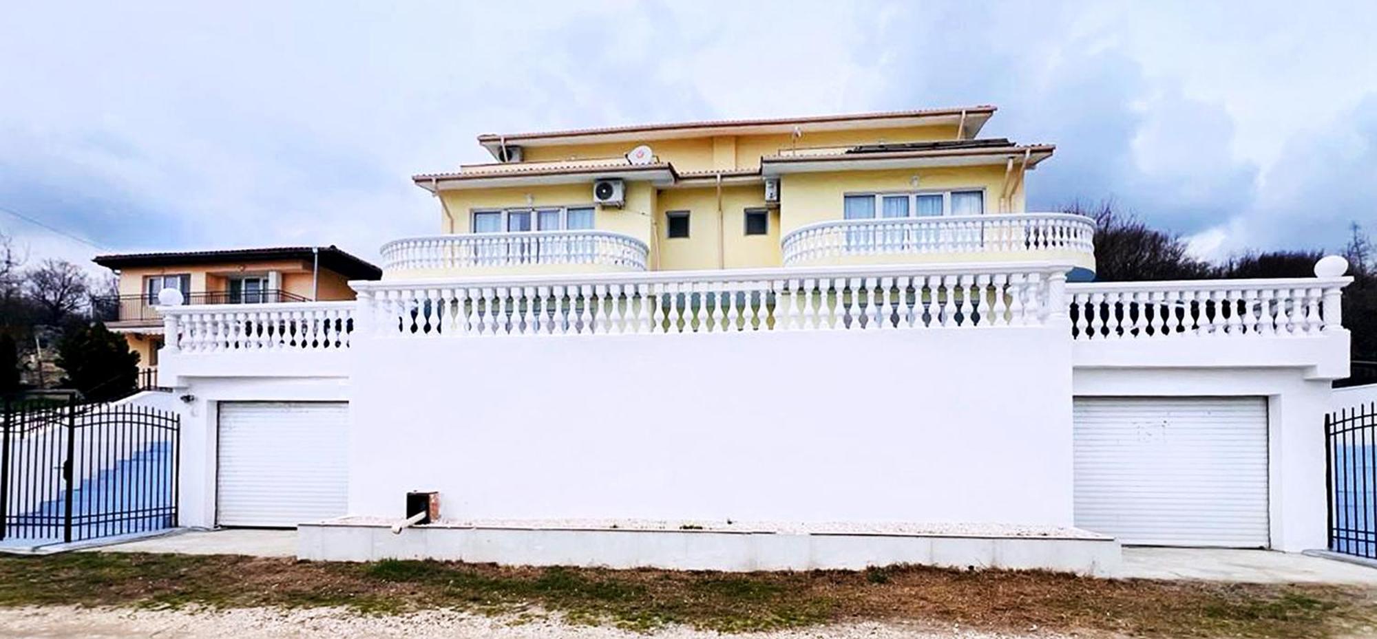Villa Sorento Italian Neoclassica Μπαλτσίκ Εξωτερικό φωτογραφία