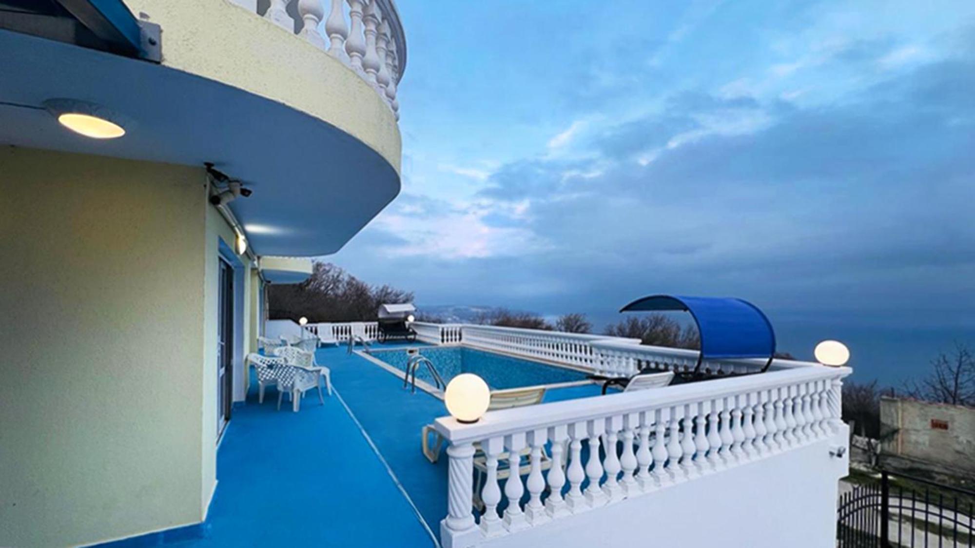 Villa Sorento Italian Neoclassica Μπαλτσίκ Εξωτερικό φωτογραφία